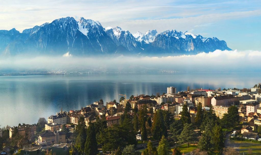 Montreux a stunning lakeside town near Morzine, sits aside the lake in the sunshine