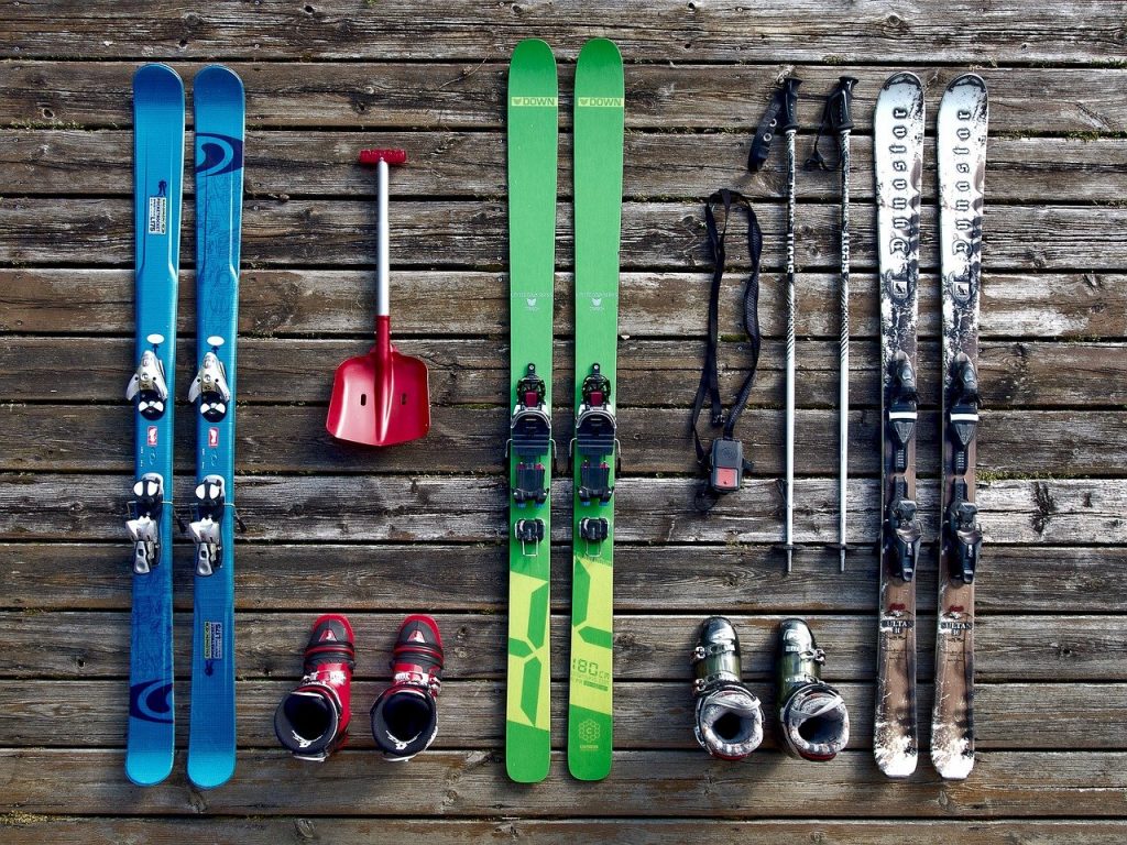 ski hire shops in morzine